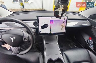 Седан Tesla Model 3 2020 в Ивано-Франковске