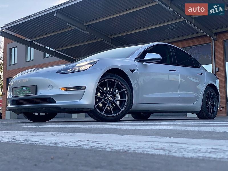 Tesla Model 3 2018