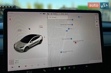 Седан Tesla Model 3 2018 в Києві