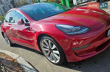 Седан Tesla Model 3 2018 в Киеве