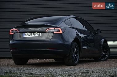 Седан Tesla Model 3 2021 в Виннице