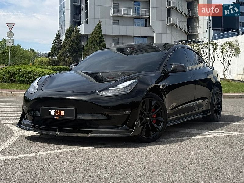 Седан Tesla Model 3 2019 в Києві