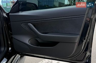 Седан Tesla Model 3 2019 в Києві