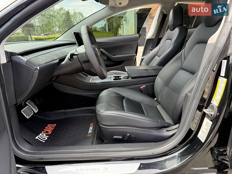 Седан Tesla Model 3 2019 в Києві