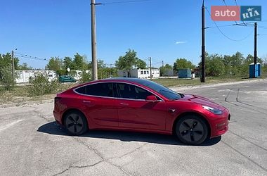 Седан Tesla Model 3 2020 в Запоріжжі