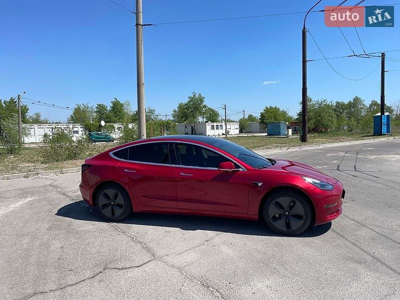 Седан Tesla Model 3 2020 в Запоріжжі