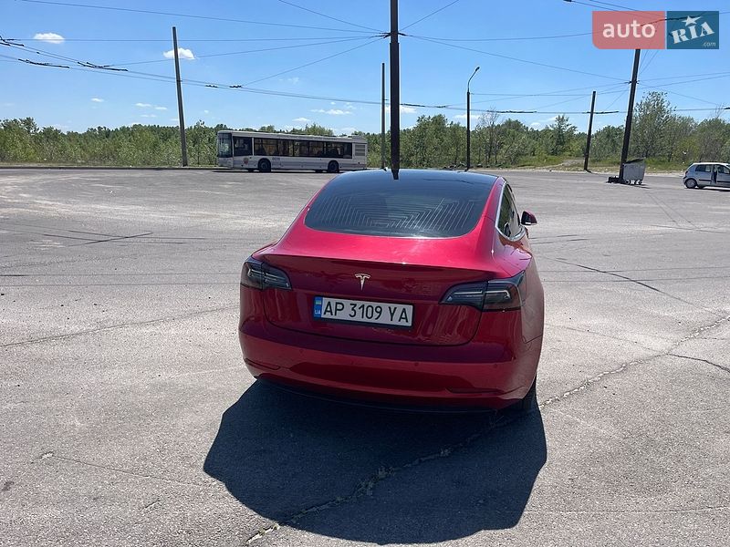 Седан Tesla Model 3 2020 в Запоріжжі