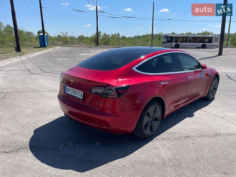 Седан Tesla Model 3 2020 в Запоріжжі