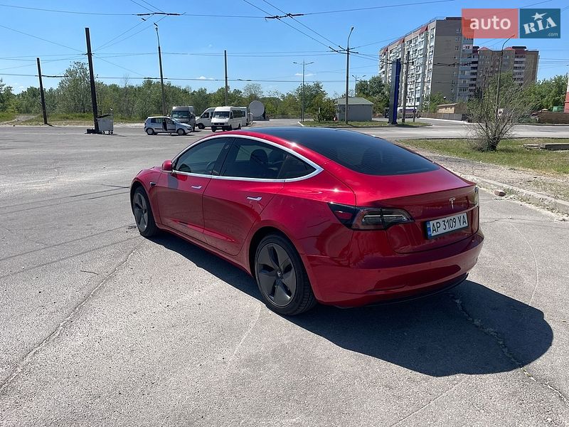 Седан Tesla Model 3 2020 в Запоріжжі