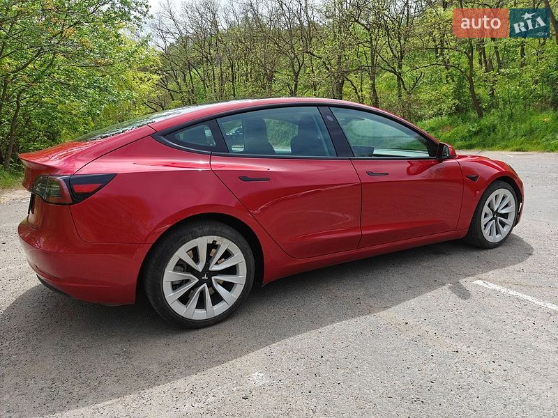 Седан Tesla Model 3 2022 в Одессе