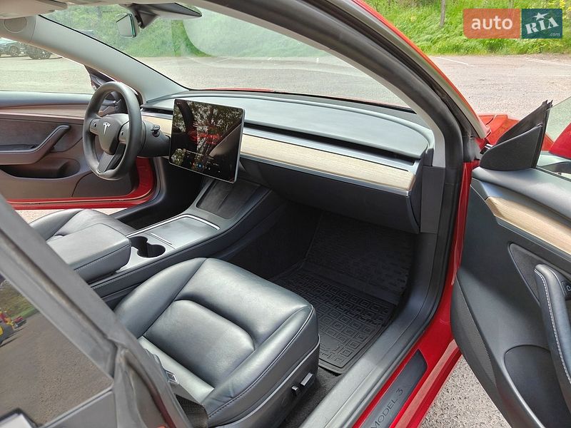 Седан Tesla Model 3 2022 в Одессе