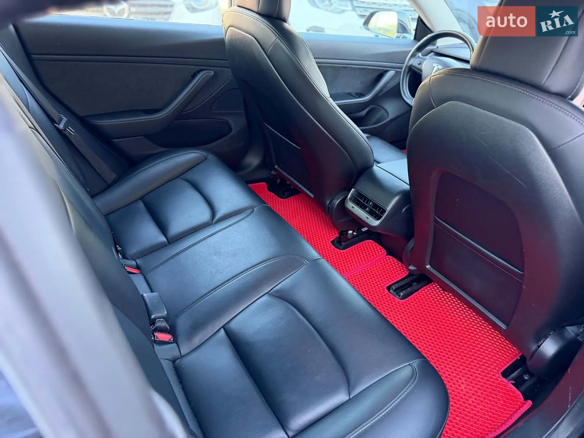 2018 Tesla Model 3 - мініатюра 16