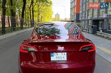 Седан Tesla Model 3 2018 в Чернігові