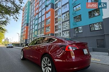 Седан Tesla Model 3 2018 в Чернігові