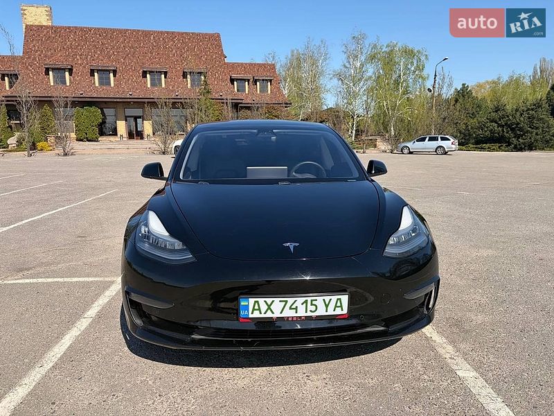 Седан Tesla Model 3 2019 в Харькове