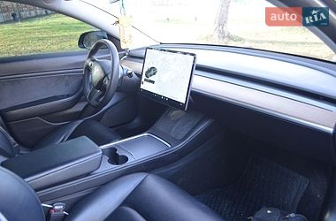 Седан Tesla Model 3 2021 в Трускавце