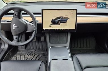 Седан Tesla Model 3 2022 в Киеве
