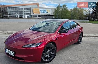 Седан Tesla Model 3 2024 в Запорожье