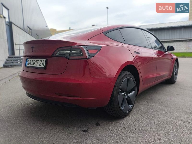 Седан Tesla Model 3 2018 в Киеве