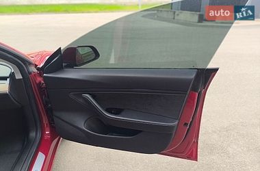Седан Tesla Model 3 2018 в Киеве