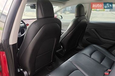 Седан Tesla Model 3 2018 в Киеве