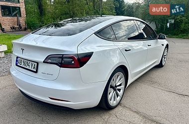 Седан Tesla Model 3 2021 в Виннице