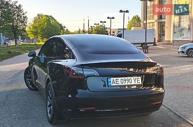 Седан Tesla Model 3 2018 в Днепре