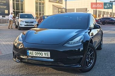 Седан Tesla Model 3 2018 в Днепре