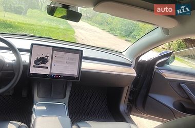 Седан Tesla Model 3 2022 в Черкассах