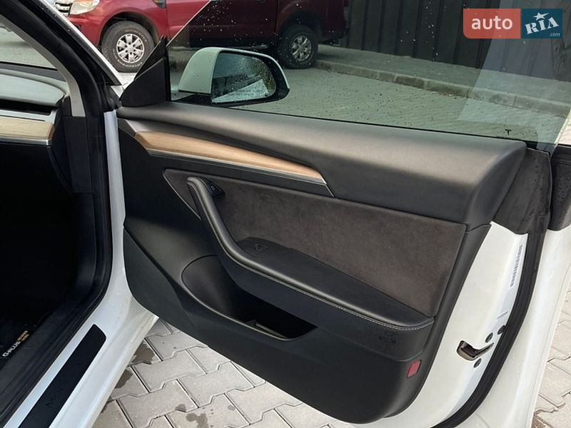 Седан Tesla Model 3 2021 в Каменец-Подольском