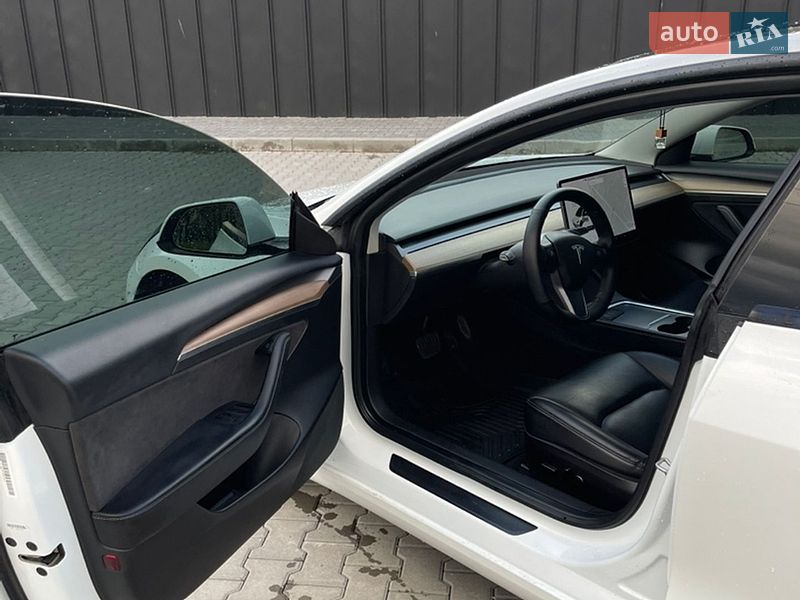 Седан Tesla Model 3 2021 в Каменец-Подольском