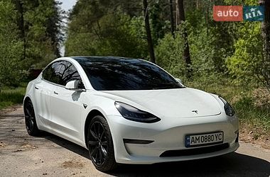 Седан Tesla Model 3 2019 в Житомире