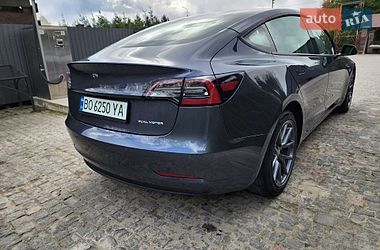 Седан Tesla Model 3 2022 в Тернополе