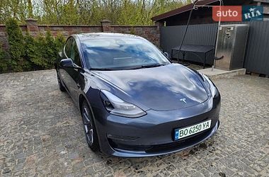 Седан Tesla Model 3 2022 в Тернополе