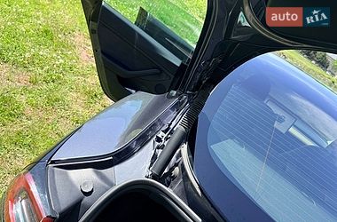 Седан Tesla Model 3 2023 в Днепре