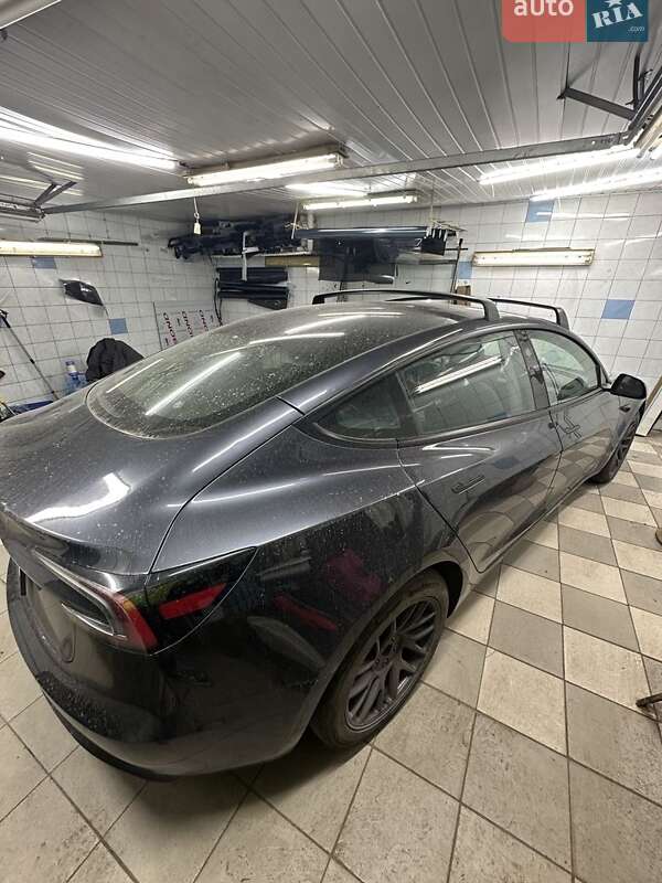 Седан Tesla Model 3 2024 в Києві