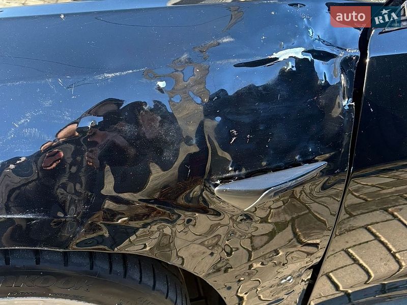 Седан Tesla Model 3 2021 в Ровно