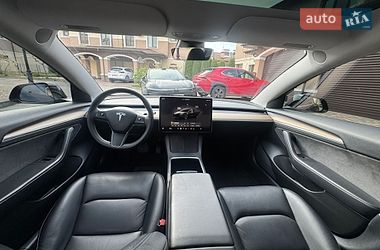Седан Tesla Model 3 2022 в Киеве