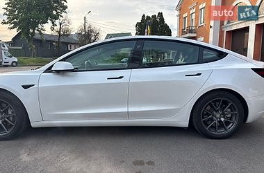 Седан Tesla Model 3 2022 в Черкассах