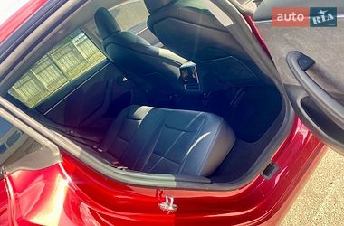 Седан Tesla Model 3 2024 в Чернигове