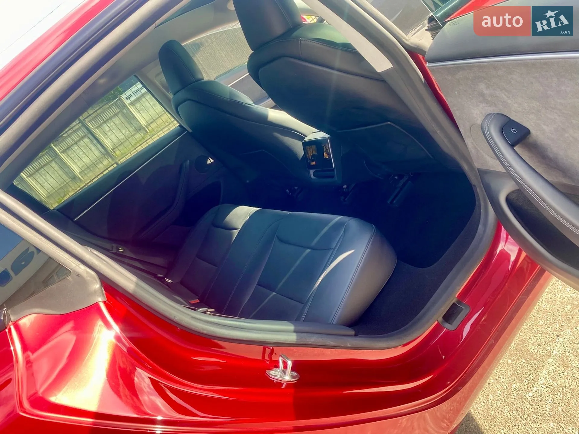 2024 Tesla Model 3 - мініатюра 10