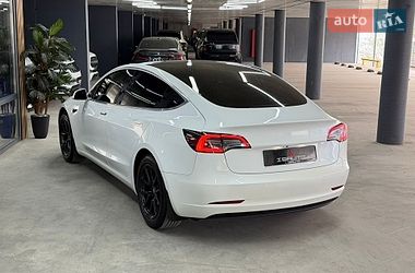 Седан Tesla Model 3 2019 в Одесі
