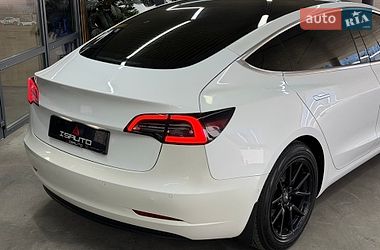 Седан Tesla Model 3 2019 в Одесі