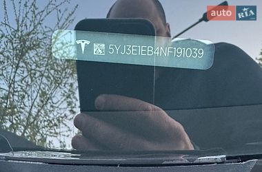 Седан Tesla Model 3 2022 в Днепре