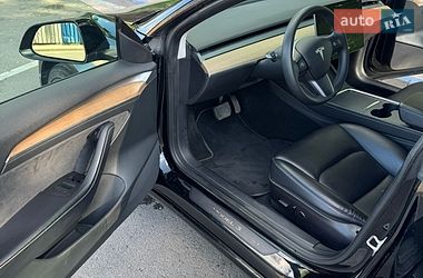 Седан Tesla Model 3 2022 в Днепре