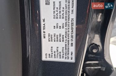 Седан Tesla Model 3 2025 в Ровно