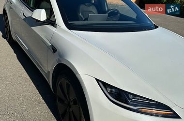Седан Tesla Model 3 2024 в Тернополі