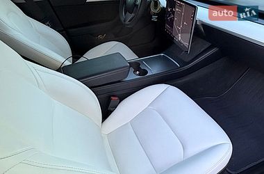 Седан Tesla Model 3 2021 в Львове
