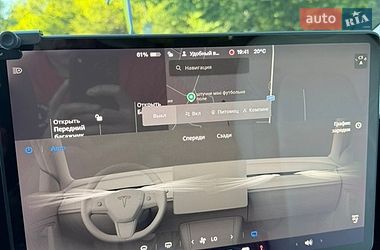 Седан Tesla Model 3 2021 в Львове