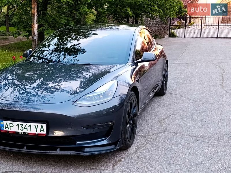 Tesla Model 3 2021